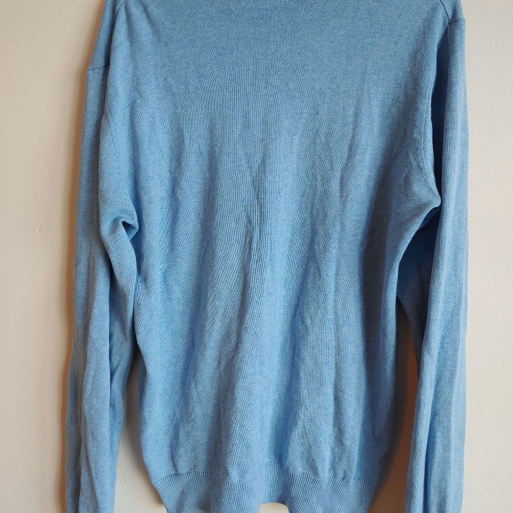 Sweater - Picture 4 of 5